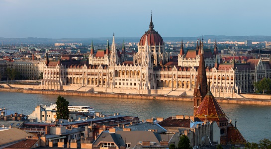 Budapest_Parliament_545_X_300